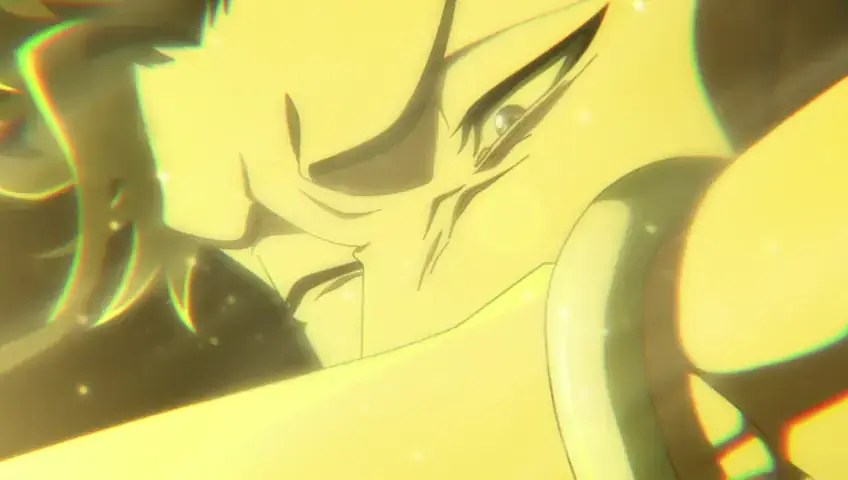 Yoruichi aparece envolta por uma intensa aura dourada durante sua transformação em meio às ruínas.
