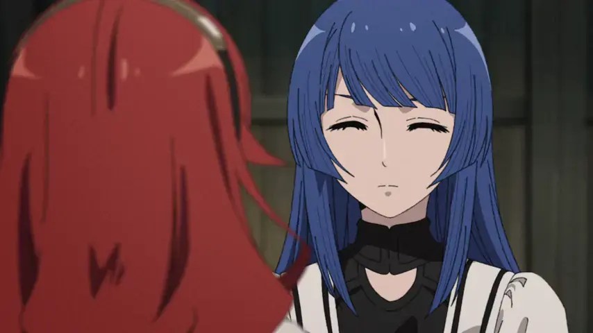 Eris aparece em primeiro plano no dojo, com expressão determinada, enquanto Nina está ao fundo diante dela.