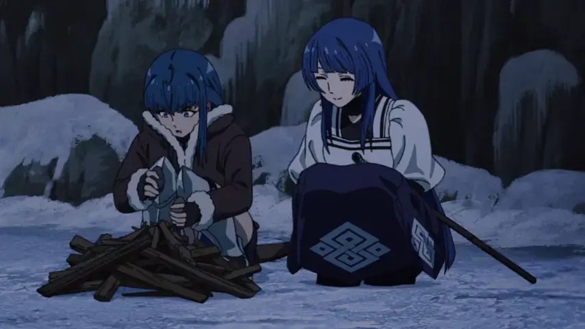 Eris e Nina estão sentadas junto a uma fogueira durante a noite, em uma paisagem coberta de neve.