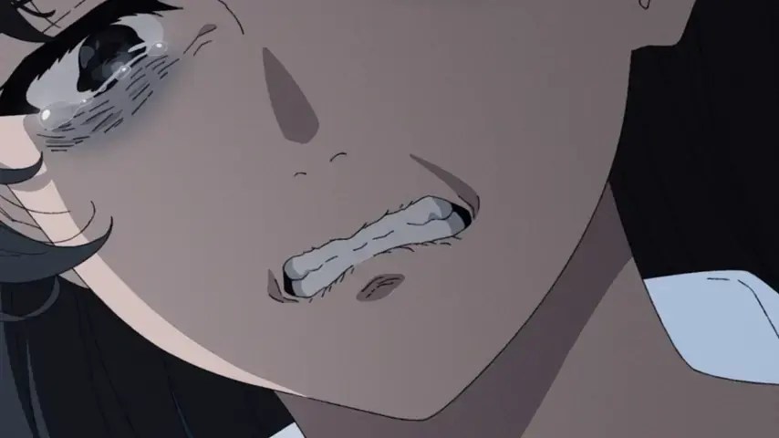 Nanahoshi aparece deitada, chorando, com o rosto contorcido pelo desespero.