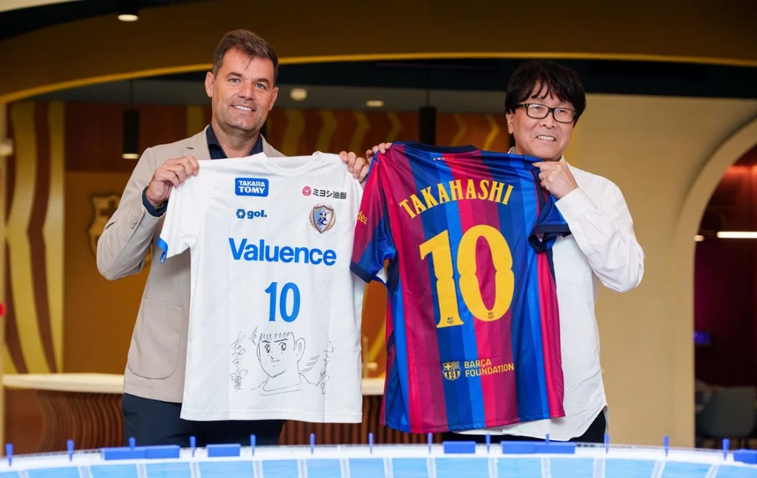 Imagem de divulgação relacionada a Yoichi Takahashi visita o Barcelona e desenha Lamine Yamal