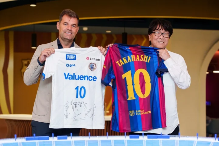 Imagem de divulgação relacionada a Yoichi Takahashi visita o Barcelona e desenha Lamine Yamal